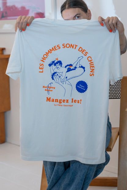 T-shirt unisexe Les Hommes sont des Chiens ! Mangez-les !