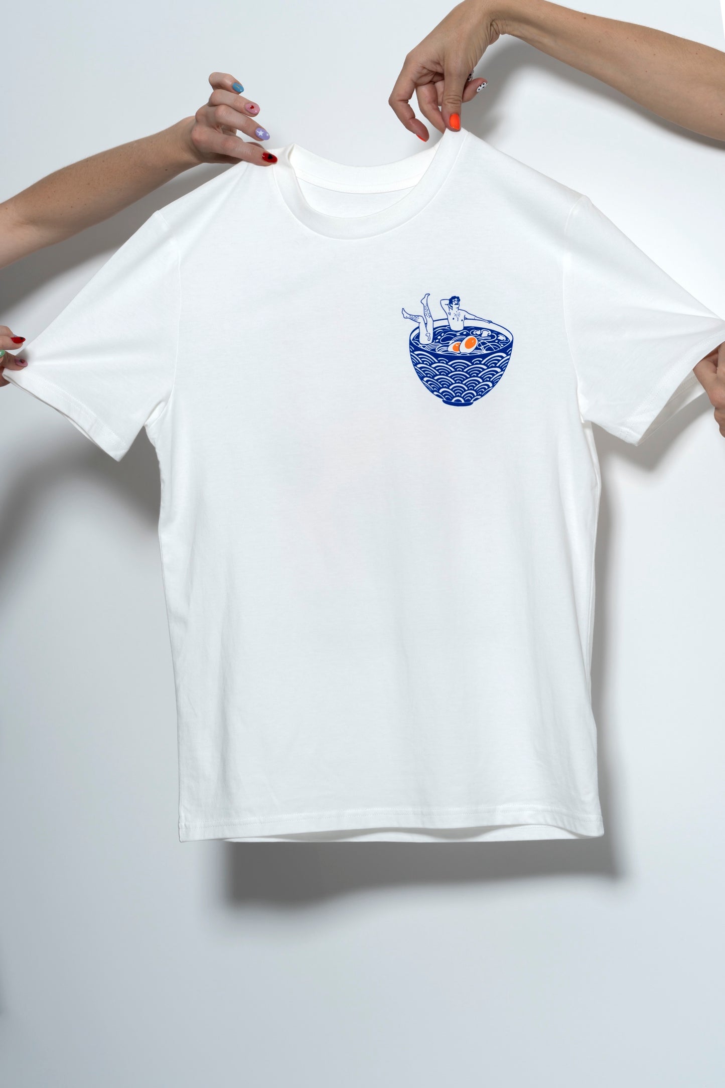 T-shirt unisexe Bored of Men? Eat Ramen!