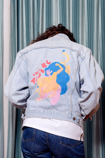 Veste en jean bleu clair I'm a Tigirl x La fête Sauvage